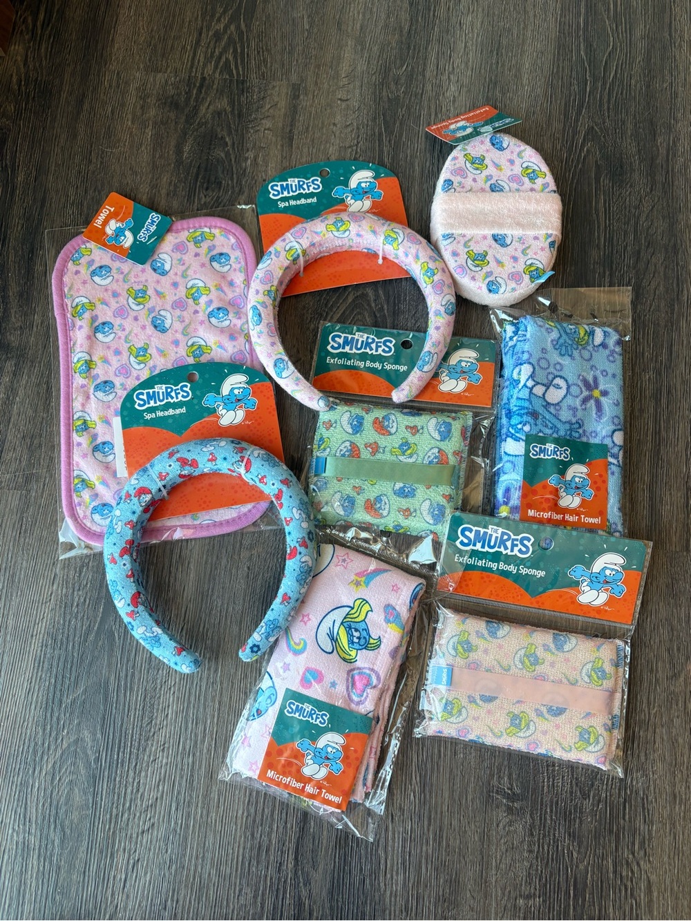 NWT Smurfs 8-piece Spa Body Set